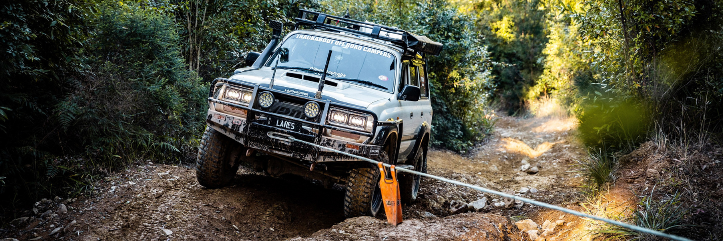 Overlanding off-roading winch REDARC